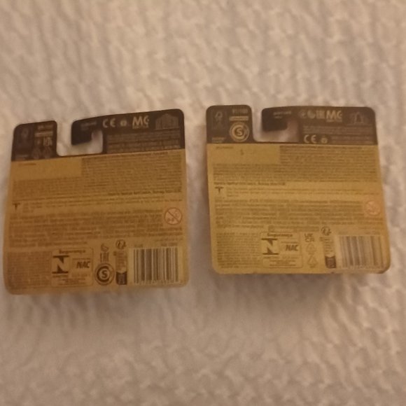 NEW MATCHBOX DIECAST  2 TESLA  CARS - Picture 3 of 3